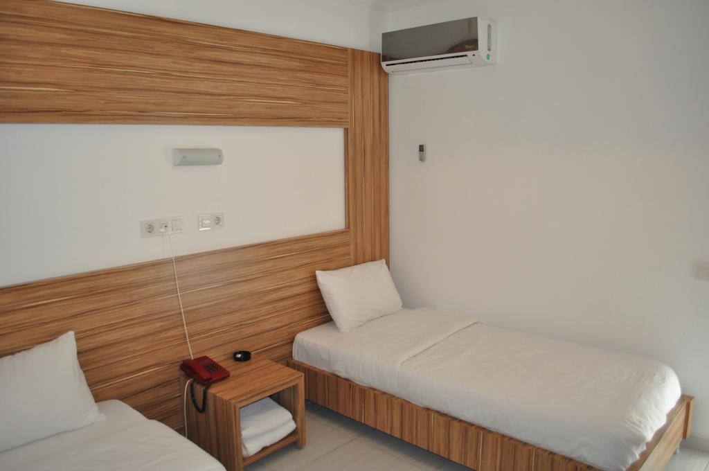 Araucaria Pension Antalya Bagian luar foto